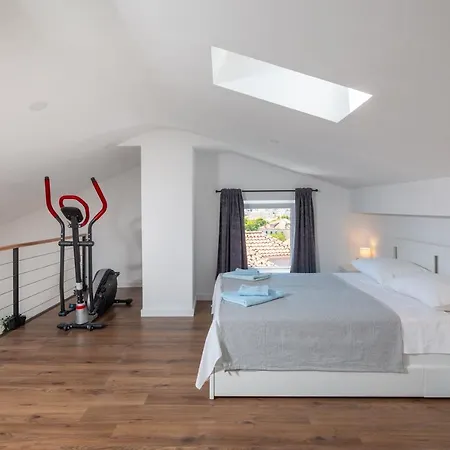Apartment Metily