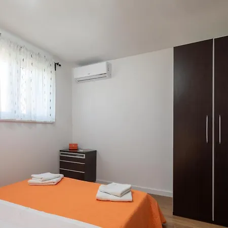 Metily Apartment *