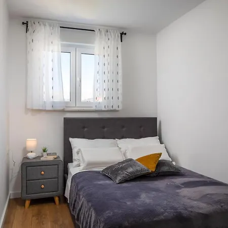 Metily Apartment *